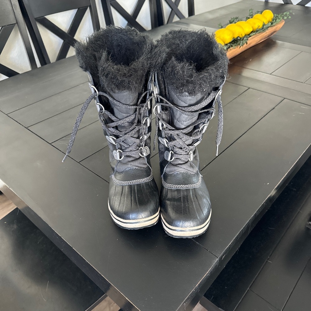 Sorel Black duckboots size 7 us